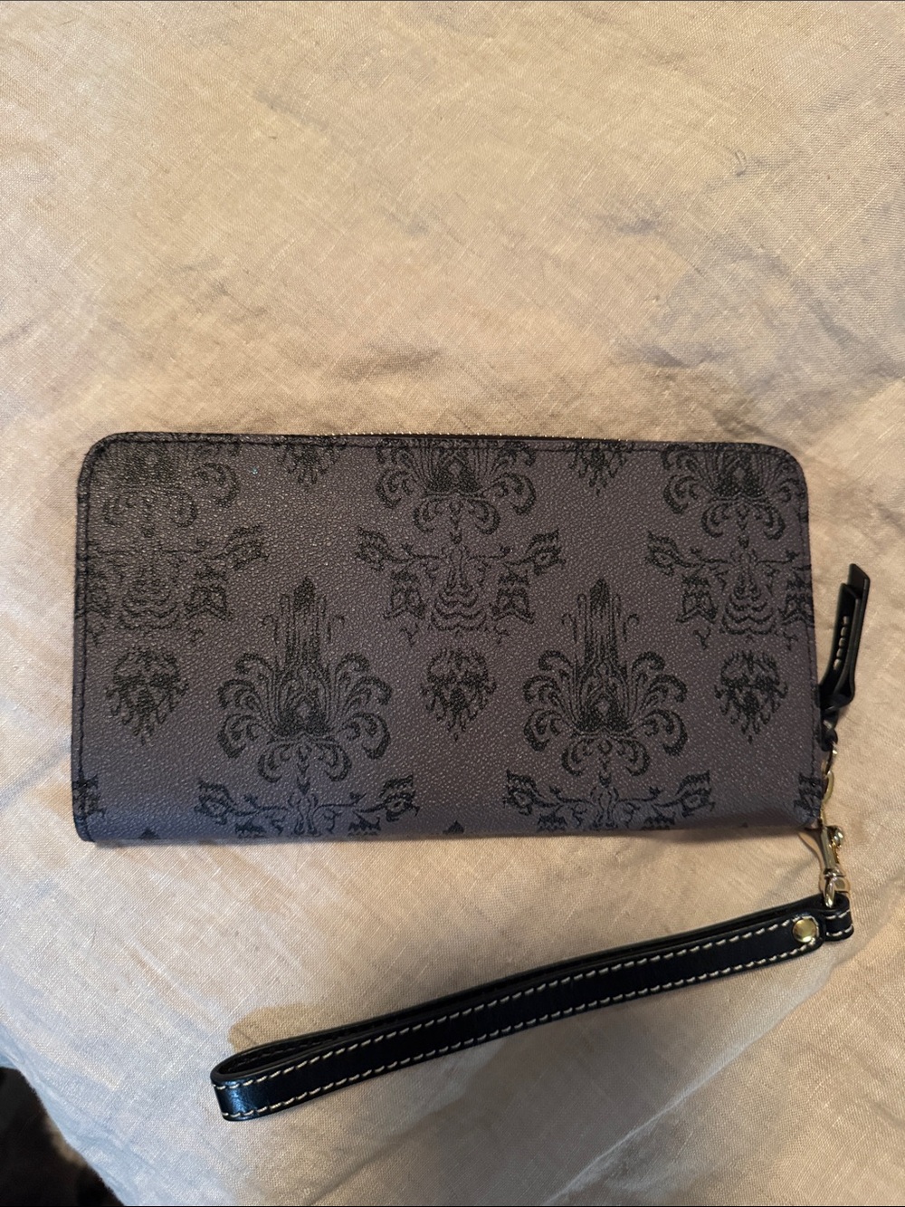 Dooney & Bourke Gray Leather Damask Zip Wristlet - Picture 3 of 3